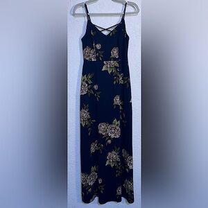 Nine Britton adjustable strap Maxi with slit size M